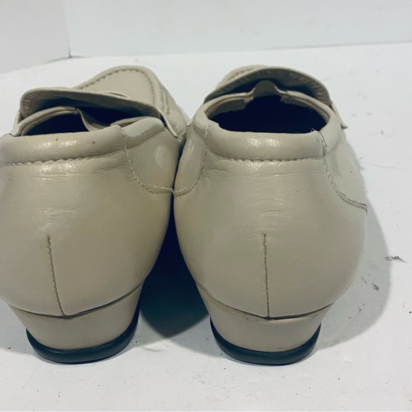 Womens SAS Tripad Slip on Flats Ivory/cream size 7 Made in USA - Picture 5 of 10